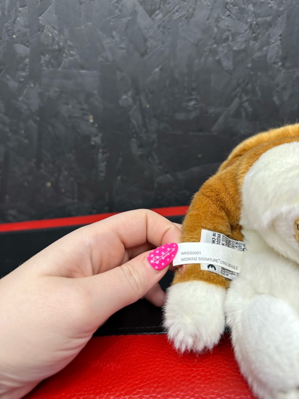 Webkinz Signature Lying Beagle - Picture 6 of 6